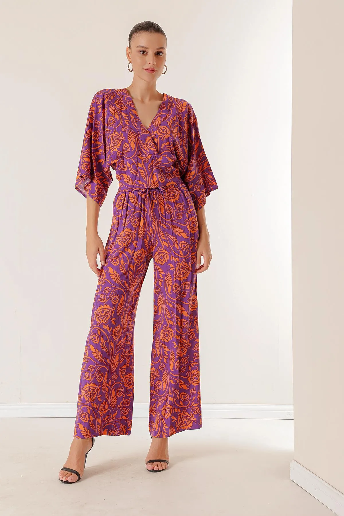 By Saygı  Vorne und hinten V-Ausschnitt, Fledermausärmel, Bluse, elastische Taille, Tasche, Palazzo-Hose, Blattmuster, 2-teiliges Set