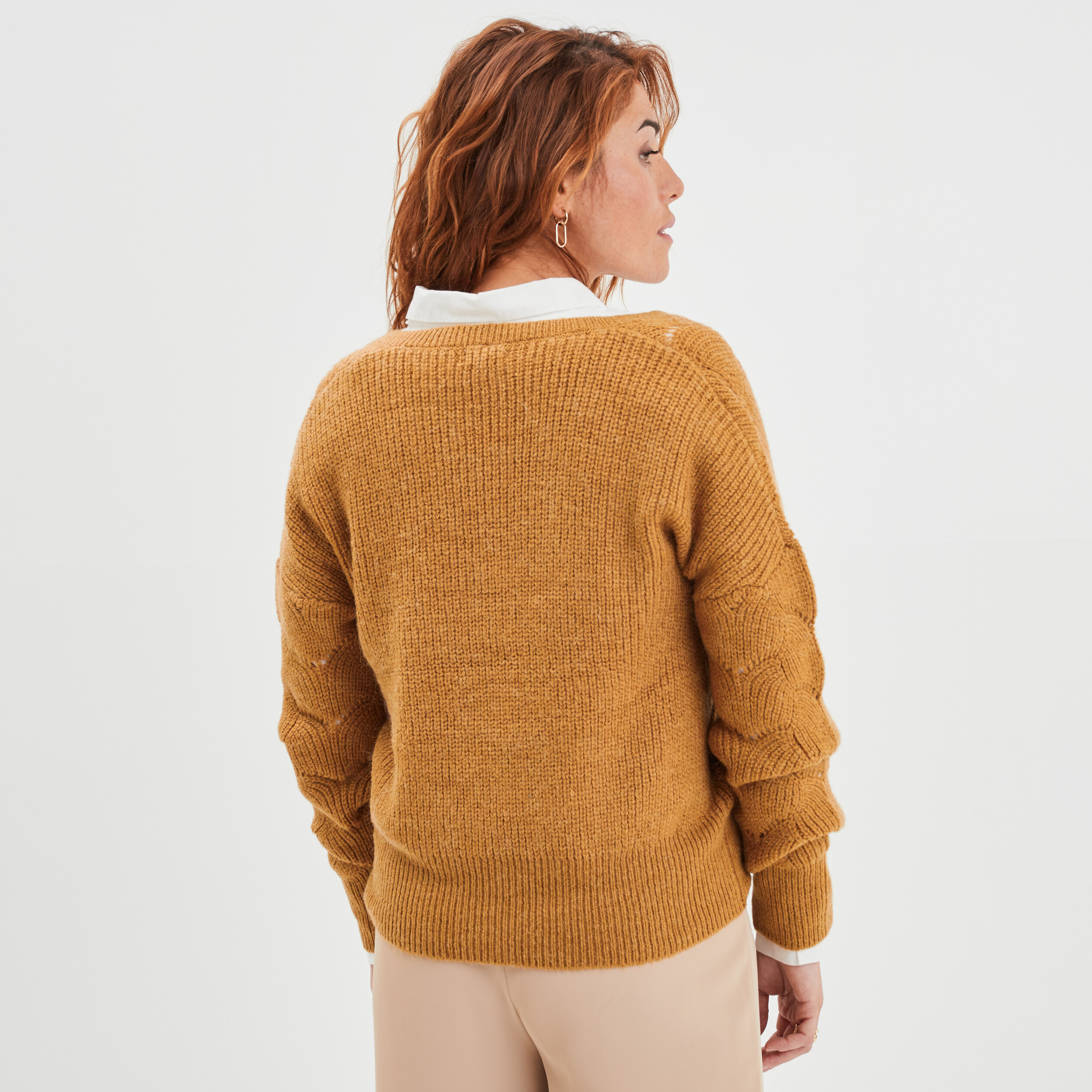 Pull ajouré devant col en V jaune moutarde femme | La Halle