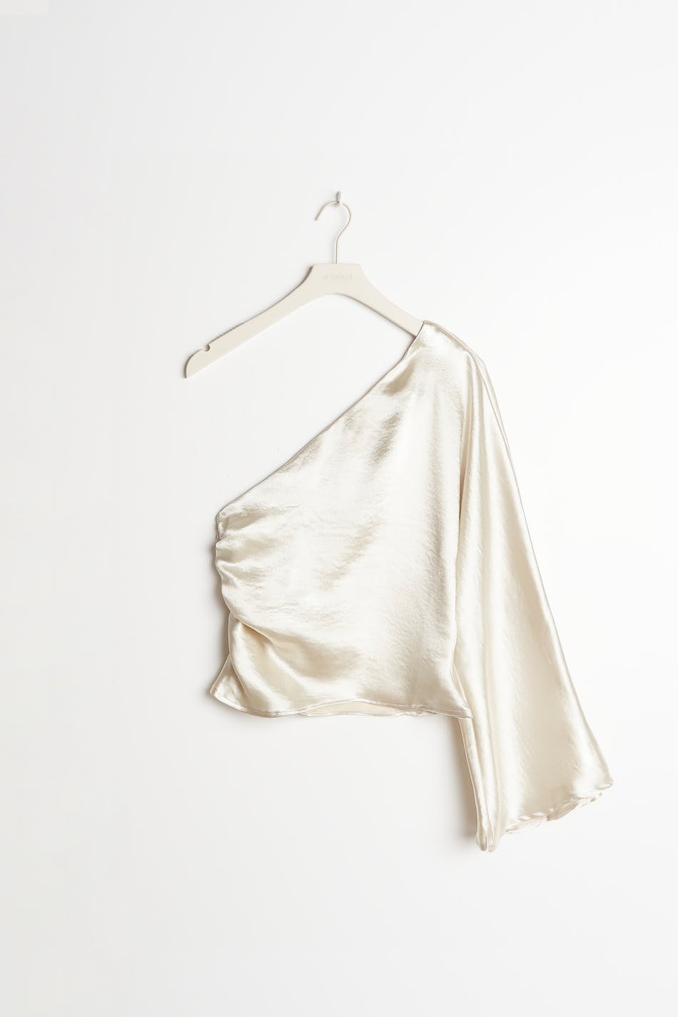 Susan one shoulder top