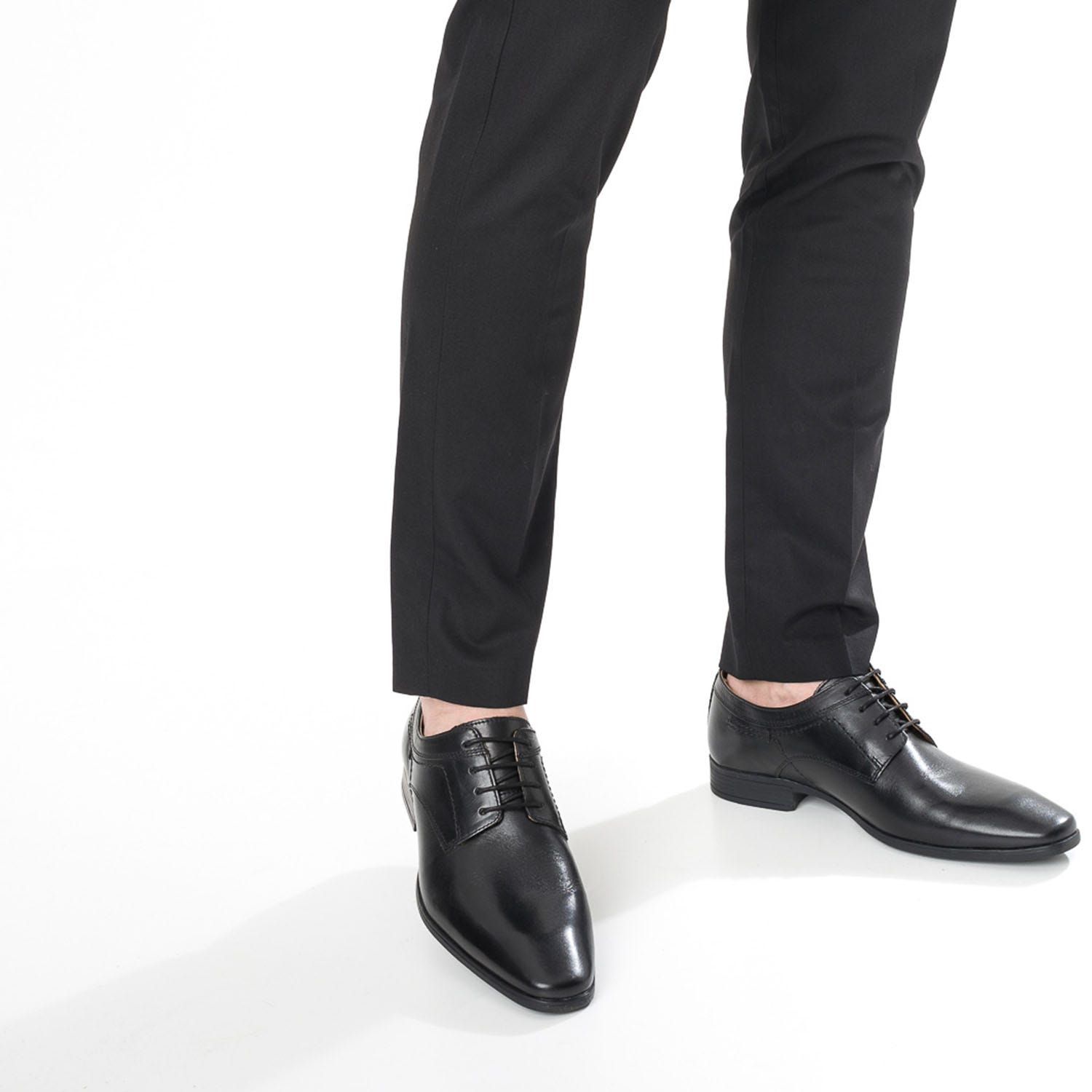 Derby noir en cuir