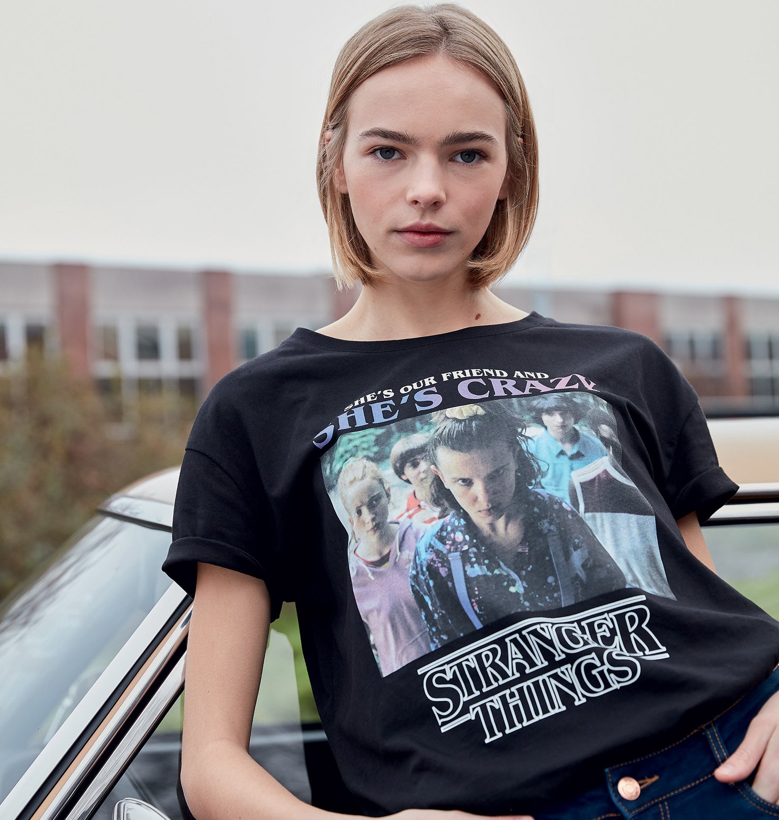 Tee-shirt femme avec motif photo – Stranger Things noir | GEMO