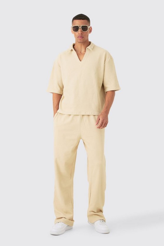 Kastiges Oversize Poloshirt mit V-Ausschnitt und Hose
