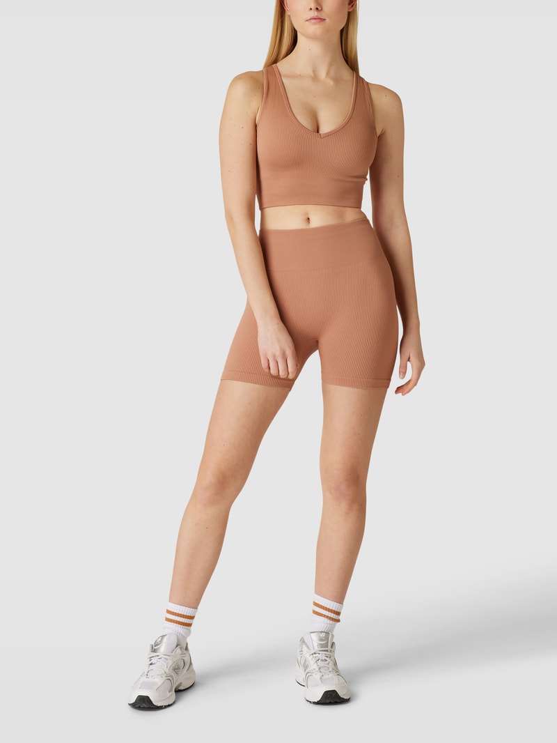 Shorts mit Ripp-Struktur Modell 'CHILL OUT' in camel