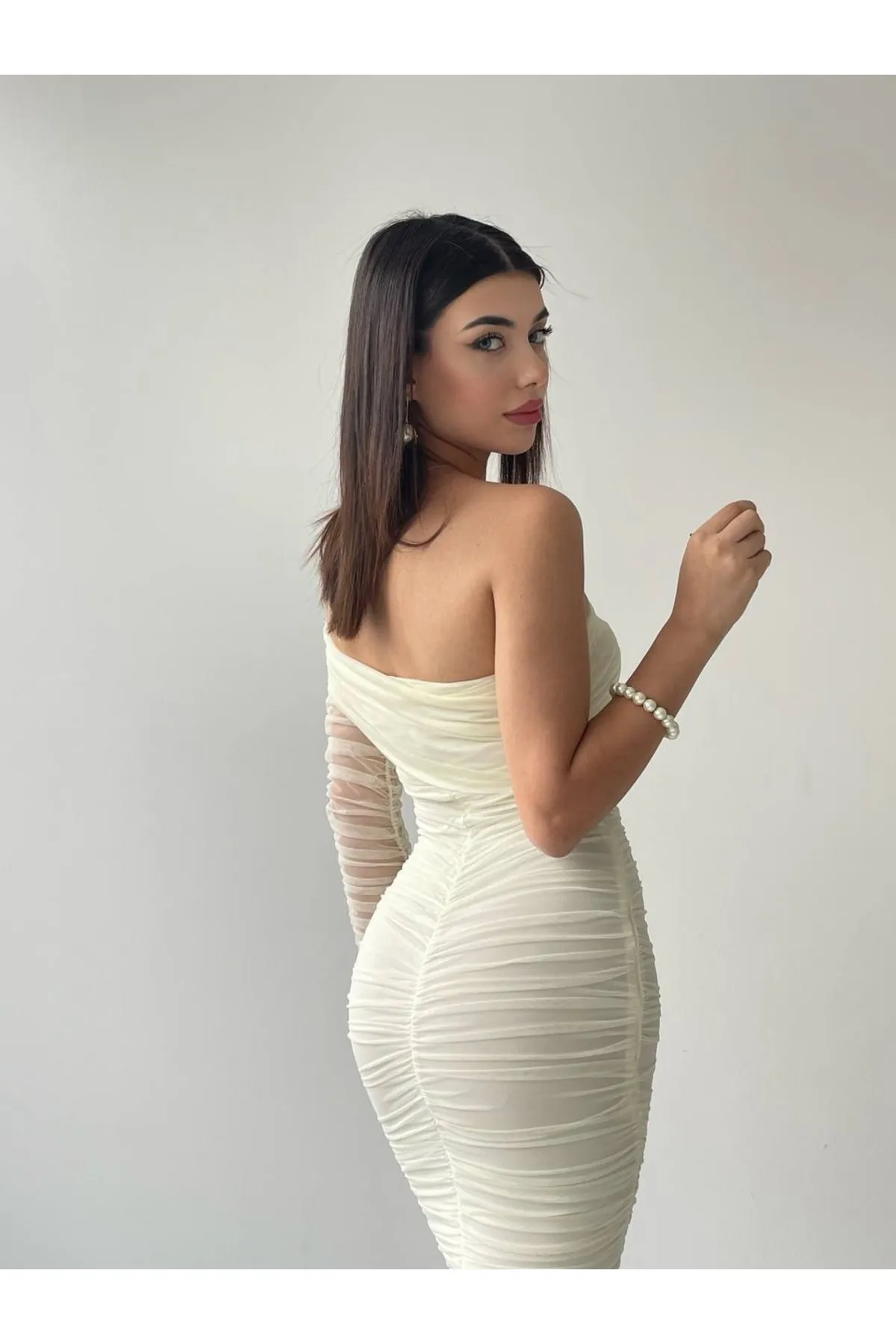 SONREİR  Midi-Tüllkleid mit einem Ärmel