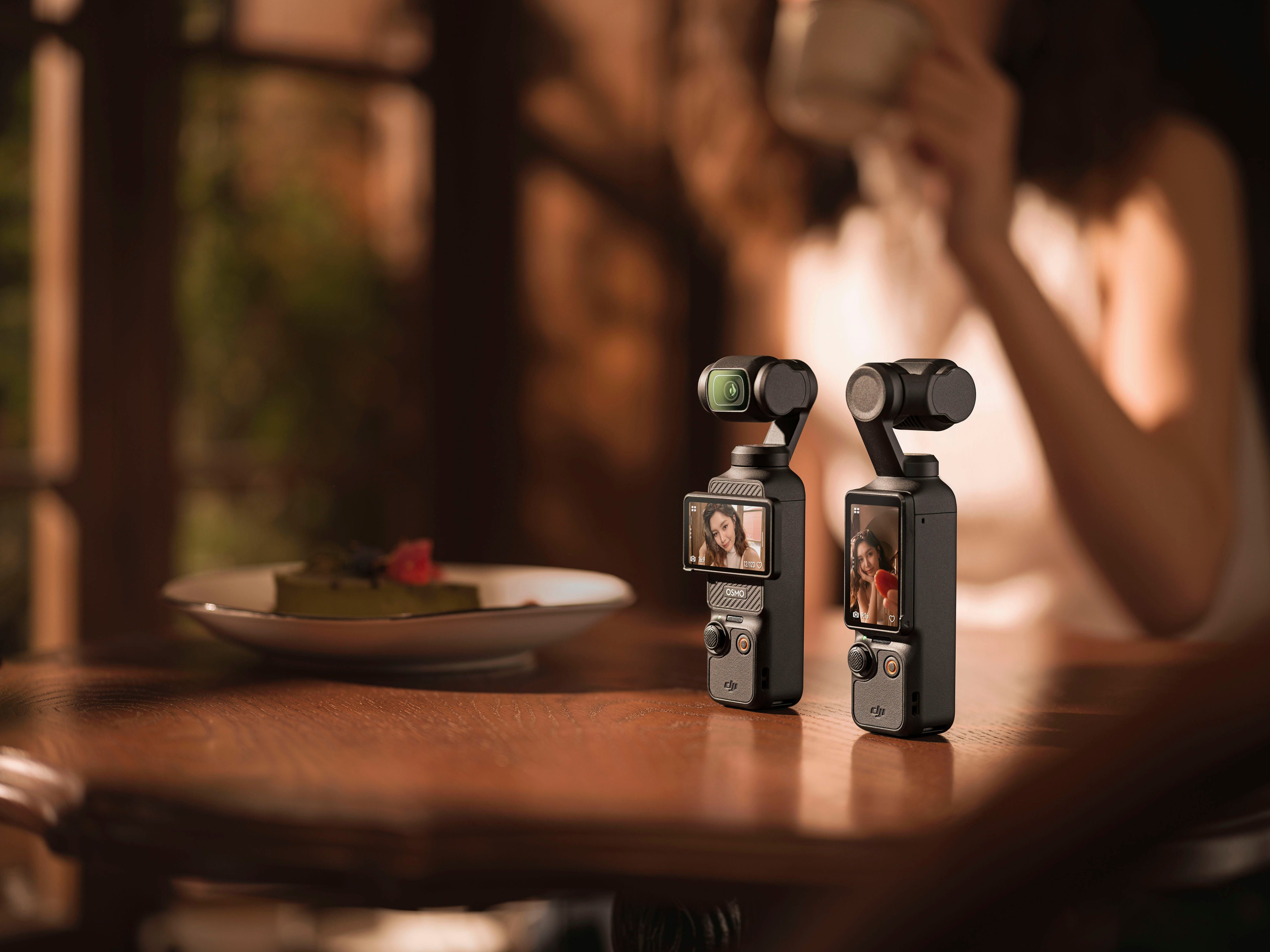 DJI Osmo Pocket 3 Camcorder (4K Ultra HD, Bluetooth)