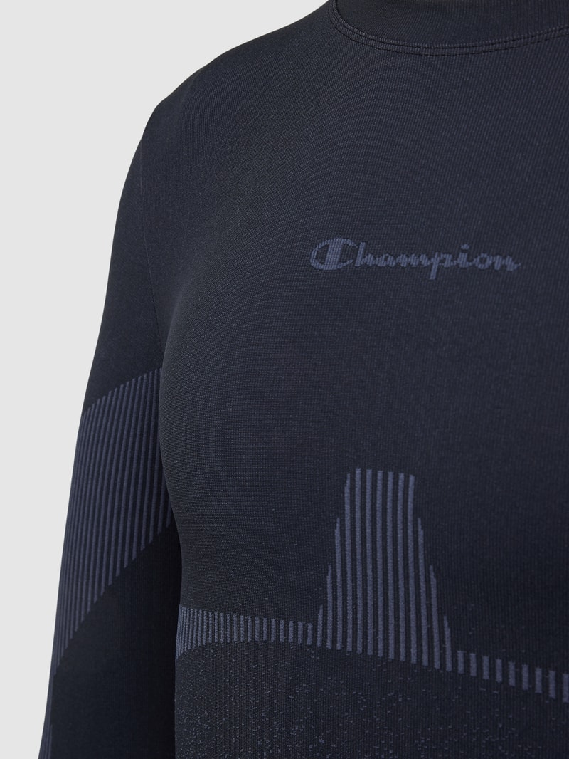 Longsleeve mit Rundhalsausschnitt in schwarz