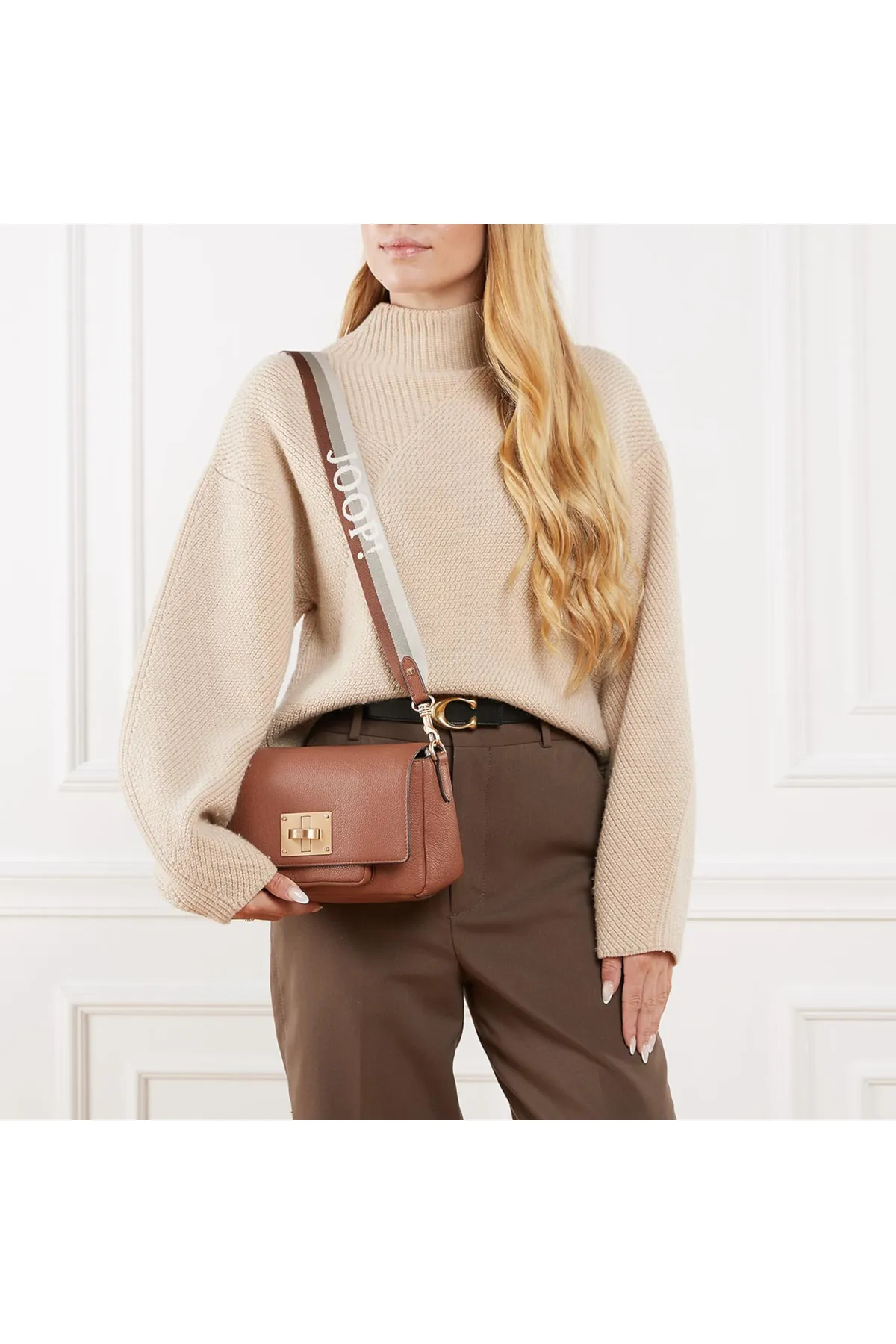 JOOP!  Carino Muna Damen Umhängetasche Braun 4140007172-703
