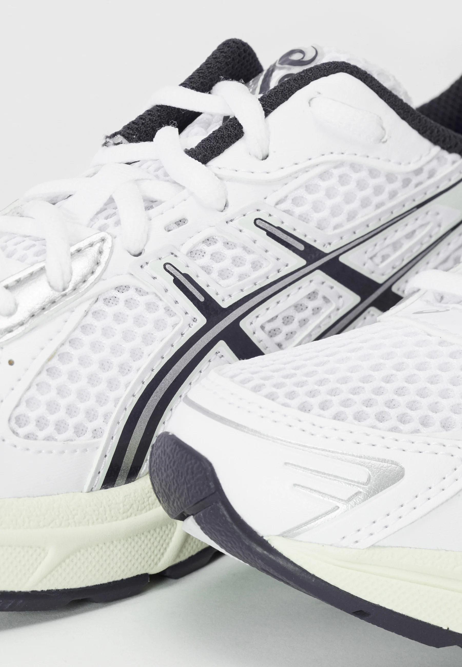 ASICS SportStyle GEL-1130 - Zapatillas bajas