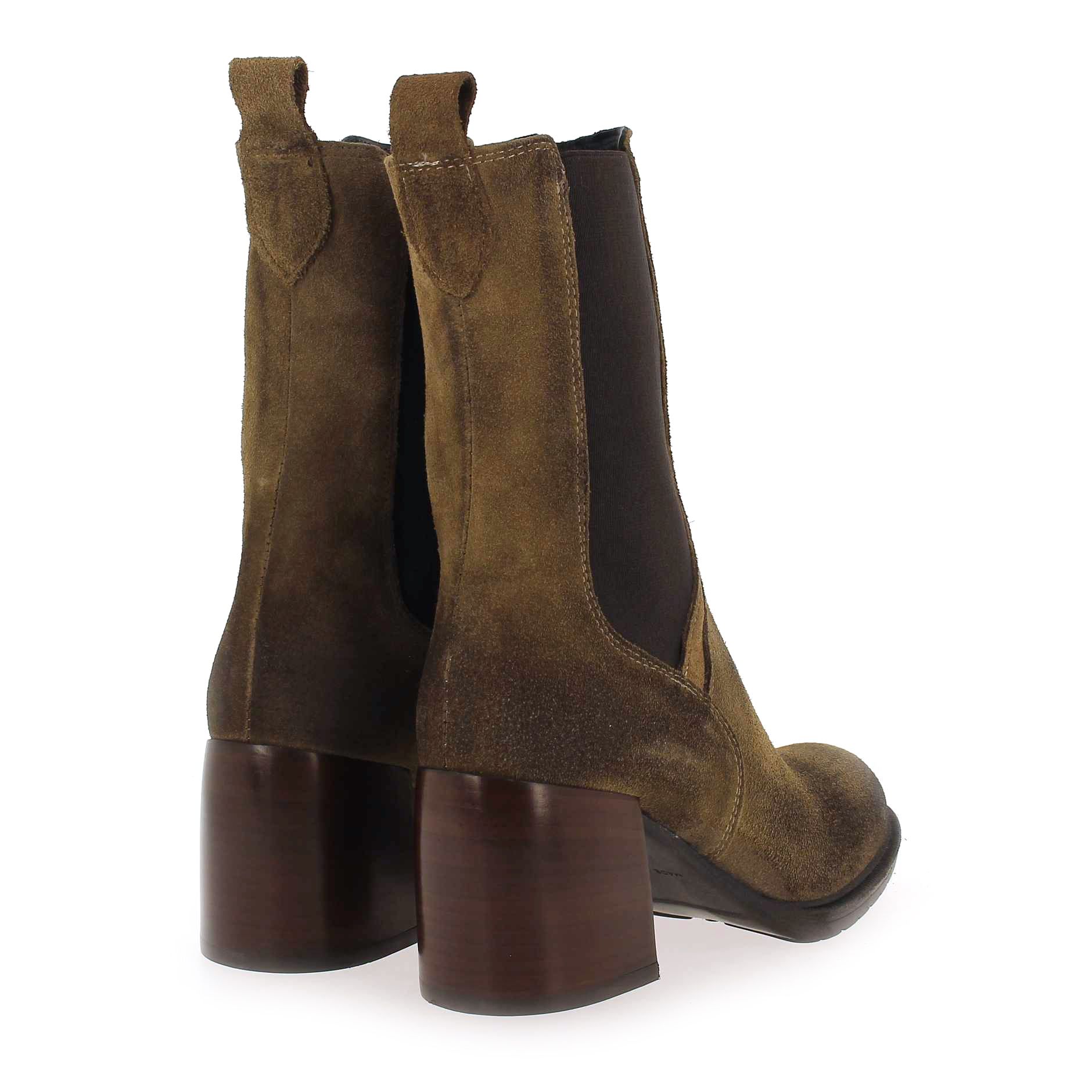 Emanuele Crasto   35003 - Taupe