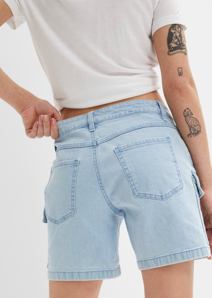Jeans-Shorts mit aufgesetzten Taschen