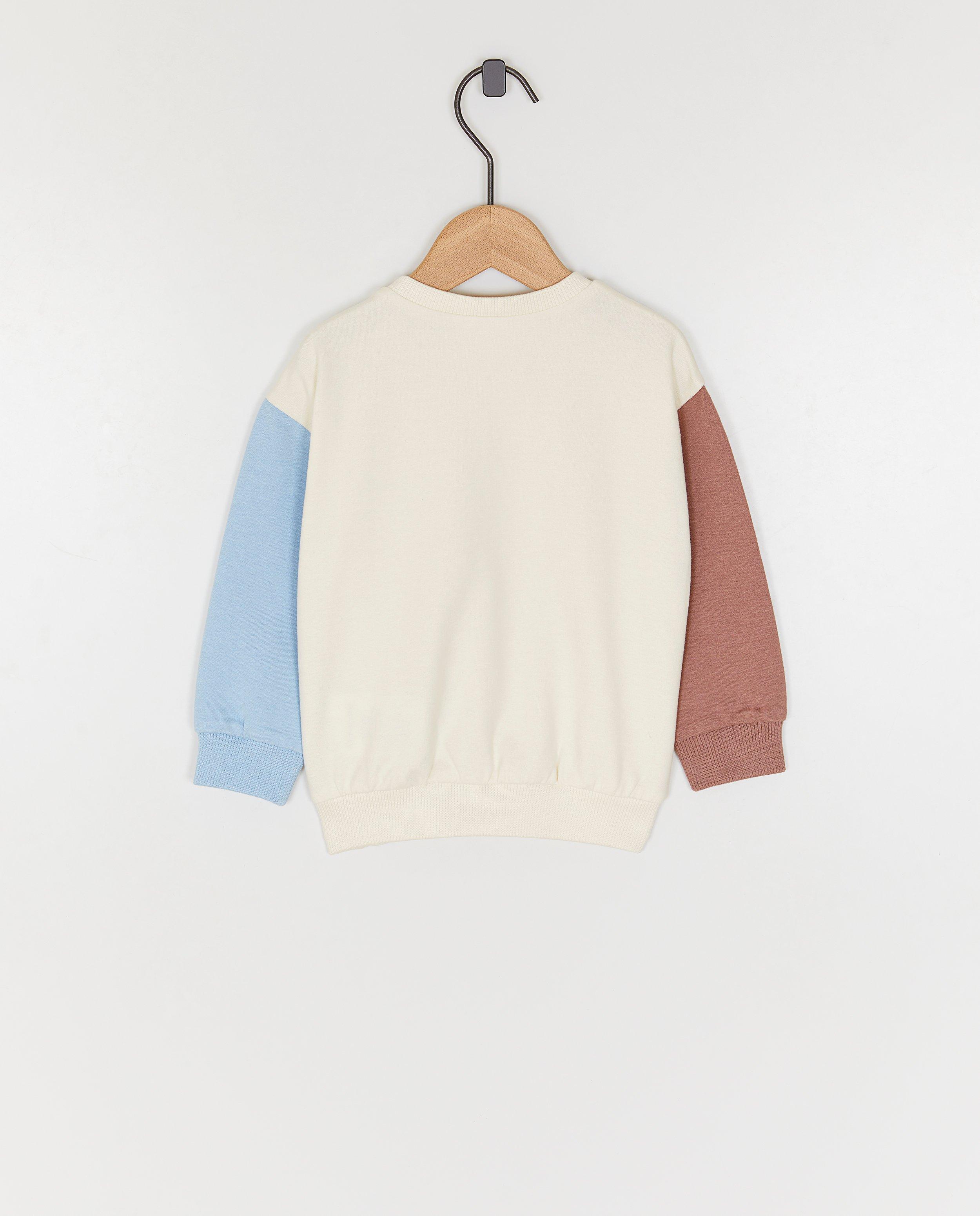 Pulover Cuddles and Smiles cu blocuri de culoare albe