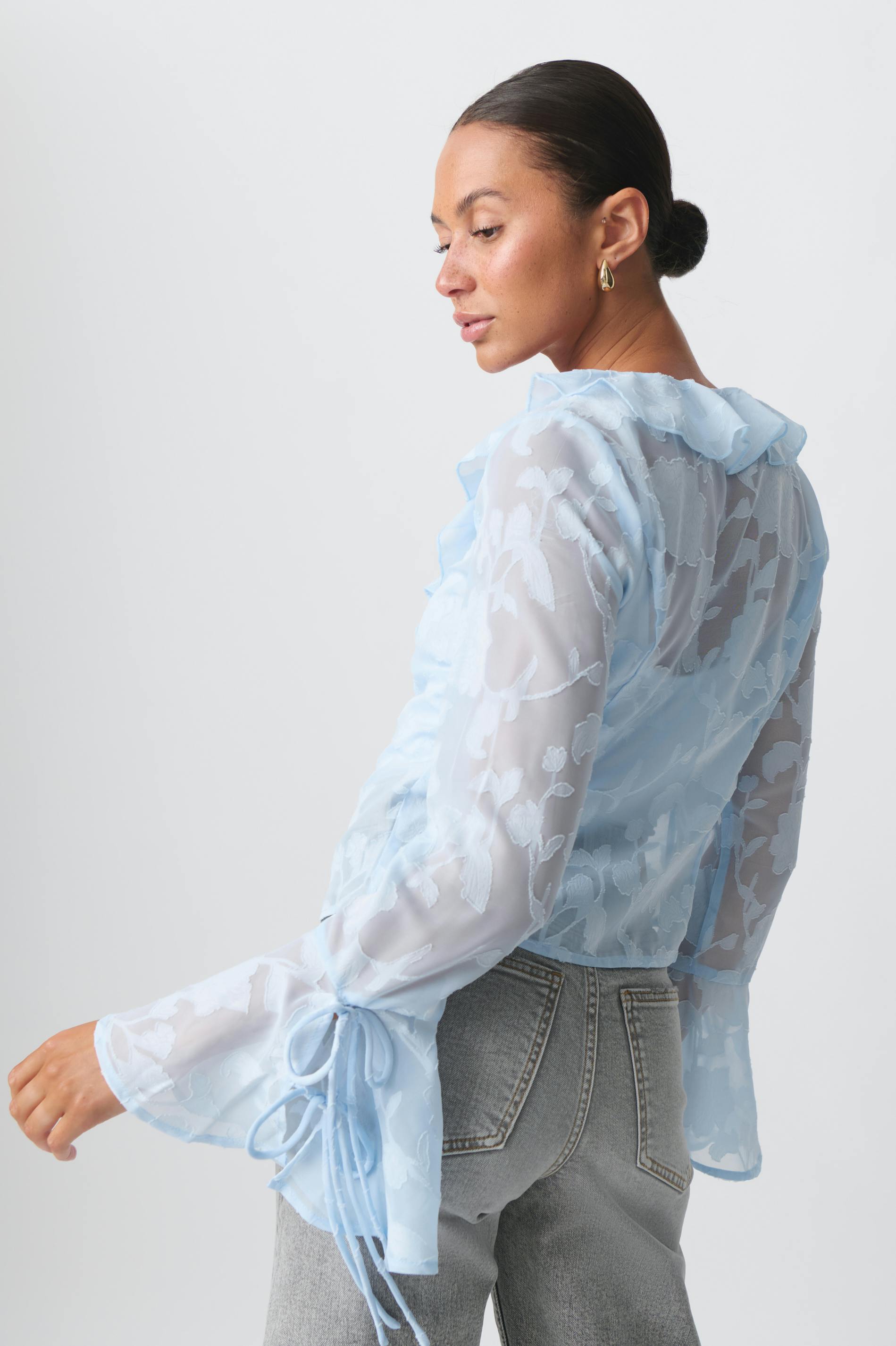 Frill blouse