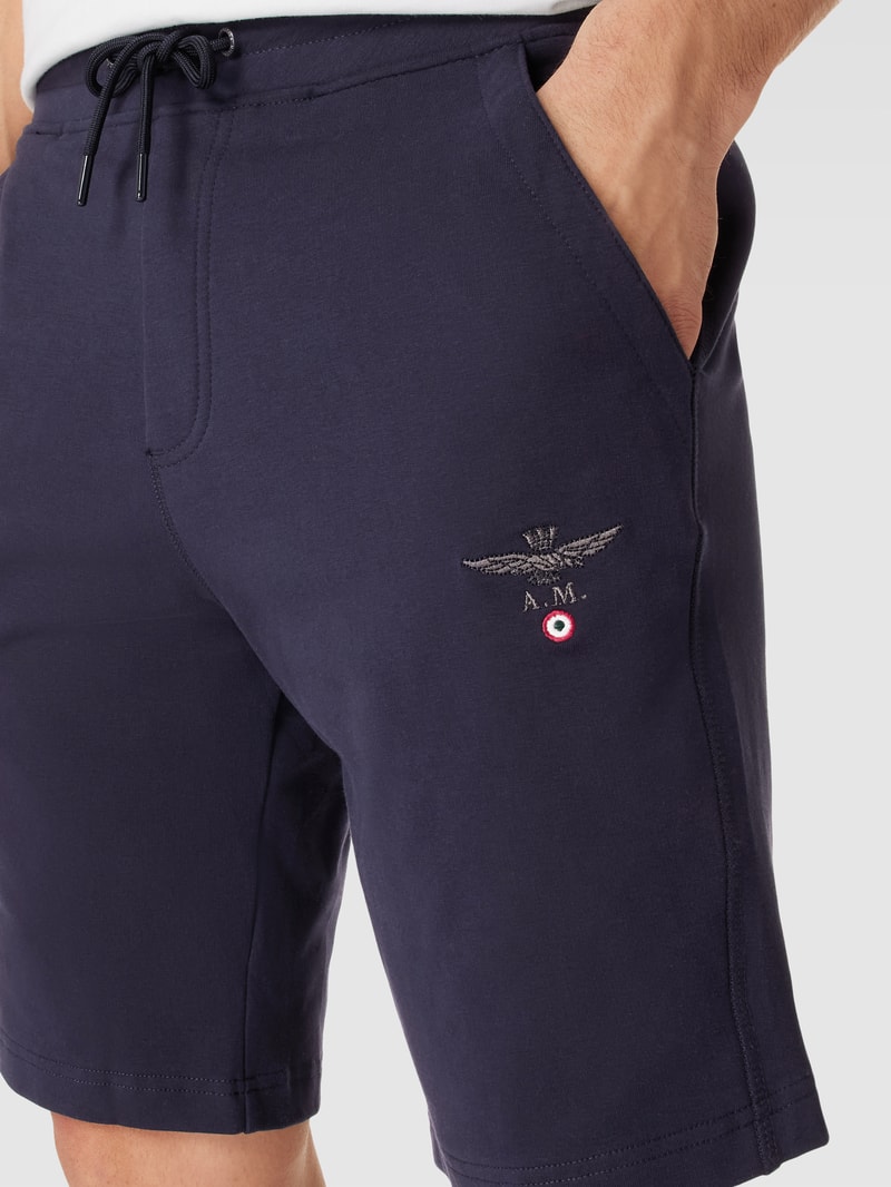 Sweatshorts mit Tunnelzug in marineblau