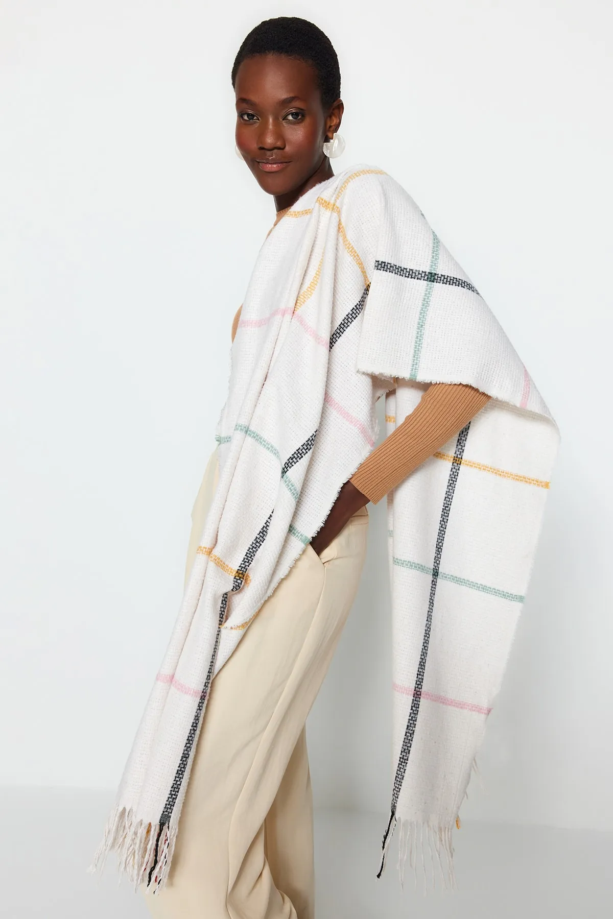 Trendyol Collection  Beiger karierter, gemusterter, weich strukturierter Damenschal TWOAW24AT00001