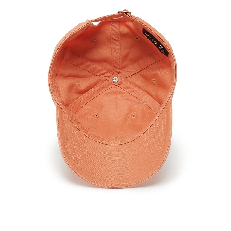 NIKE Club Cap Unstructured Futura Wash L amber brown/white