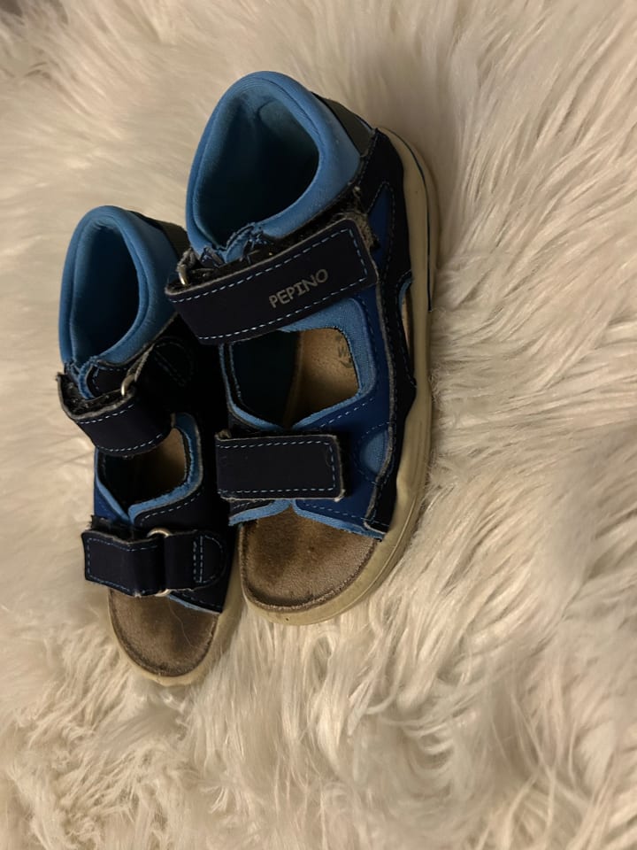PEPINO Sandalen 
