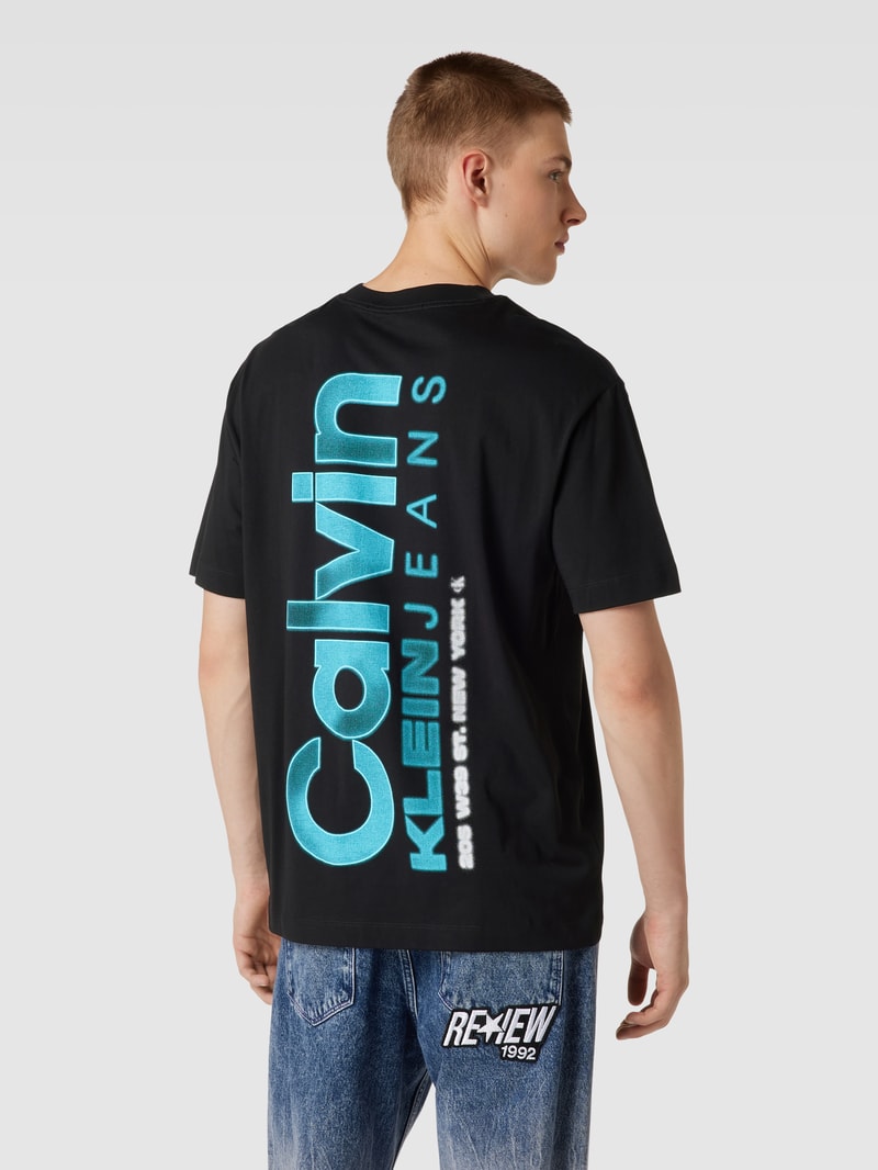 T-Shirt mit Rundhalsausschnitt Modell 'BOLD COLOR INSTITUTIONAL' in schwarz