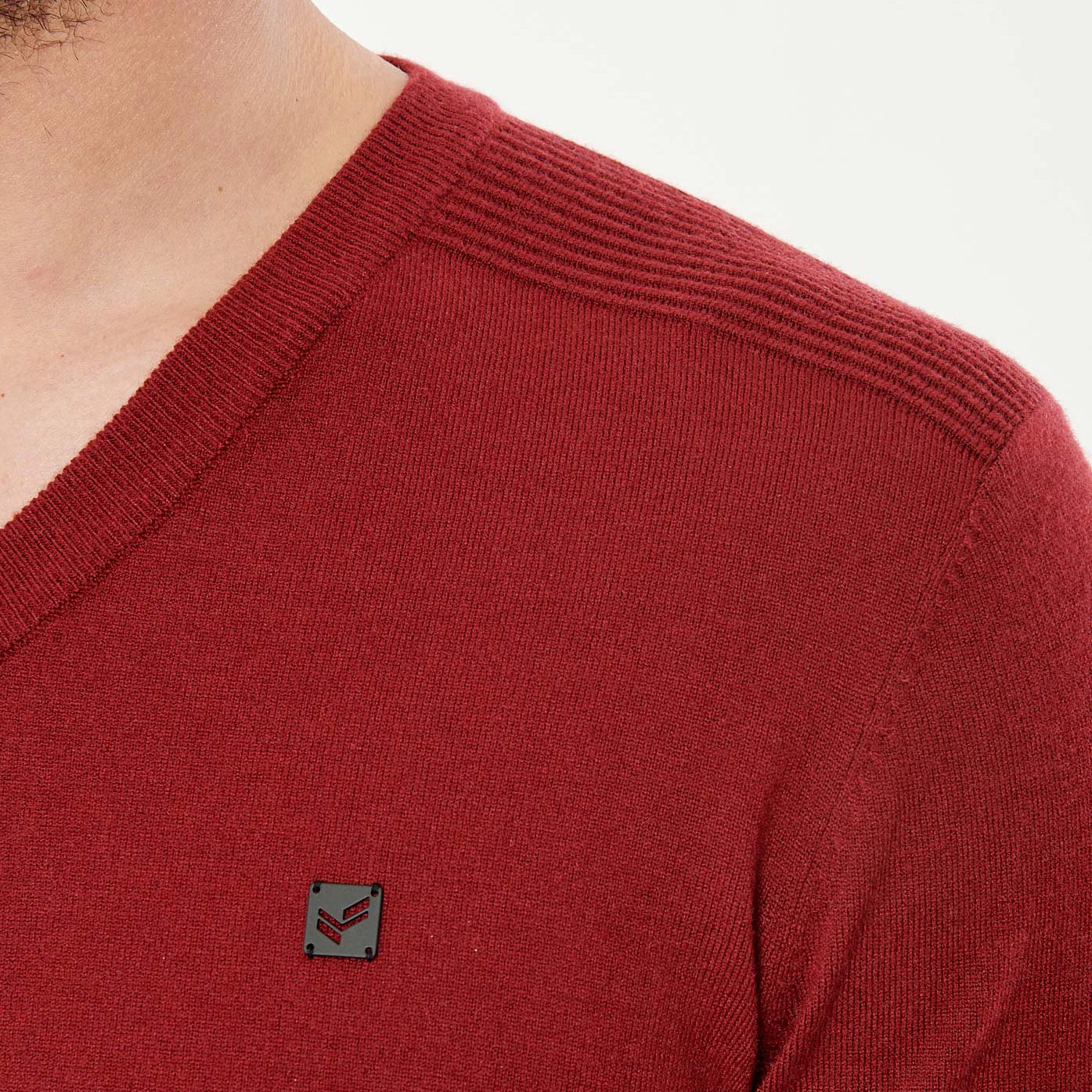 VYLA   Pull bordeaux homme