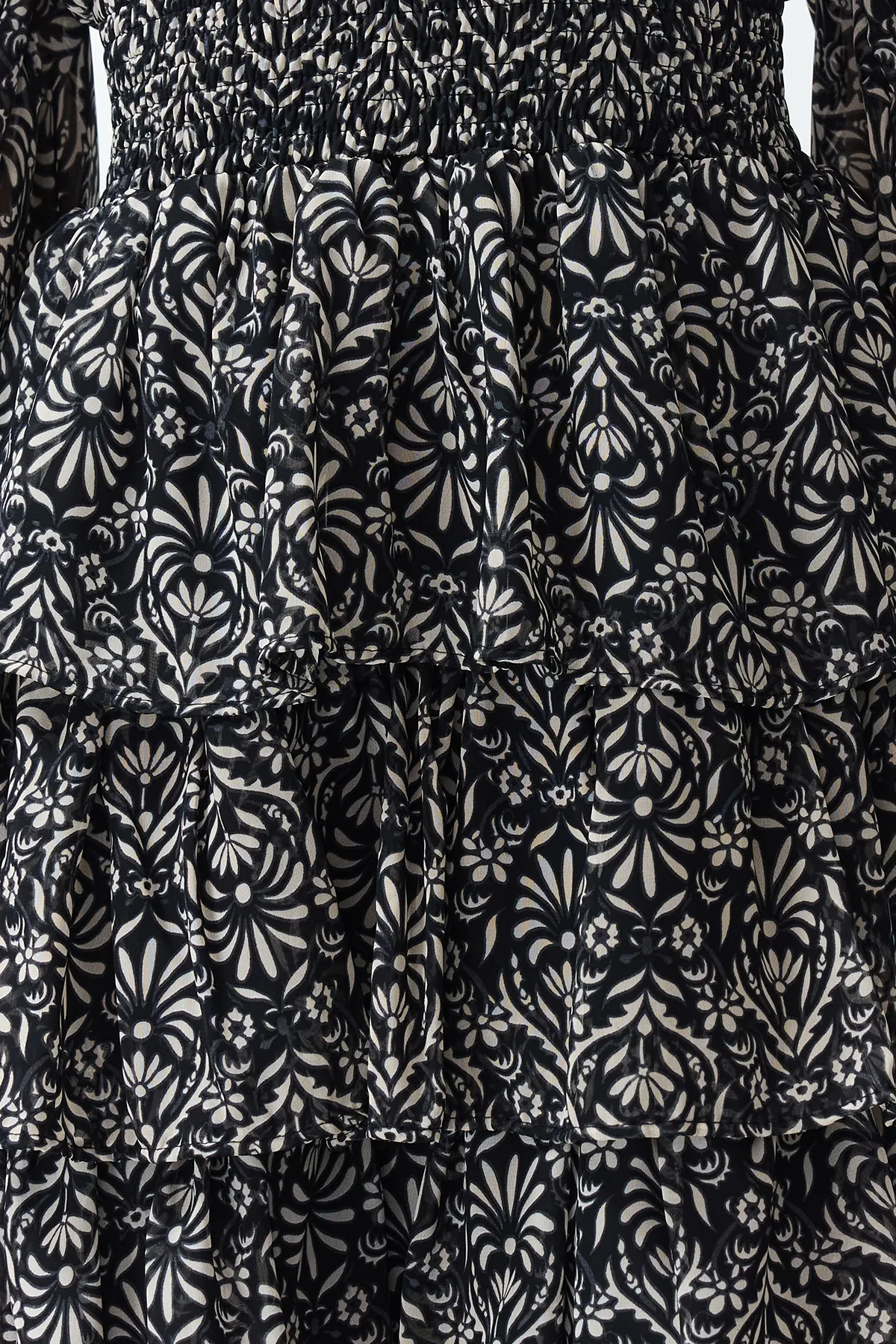 Trendyol Collection  Schwarz gemustertes Skater-Volant-Chiffon-Minikleid TWOSS24EL00916