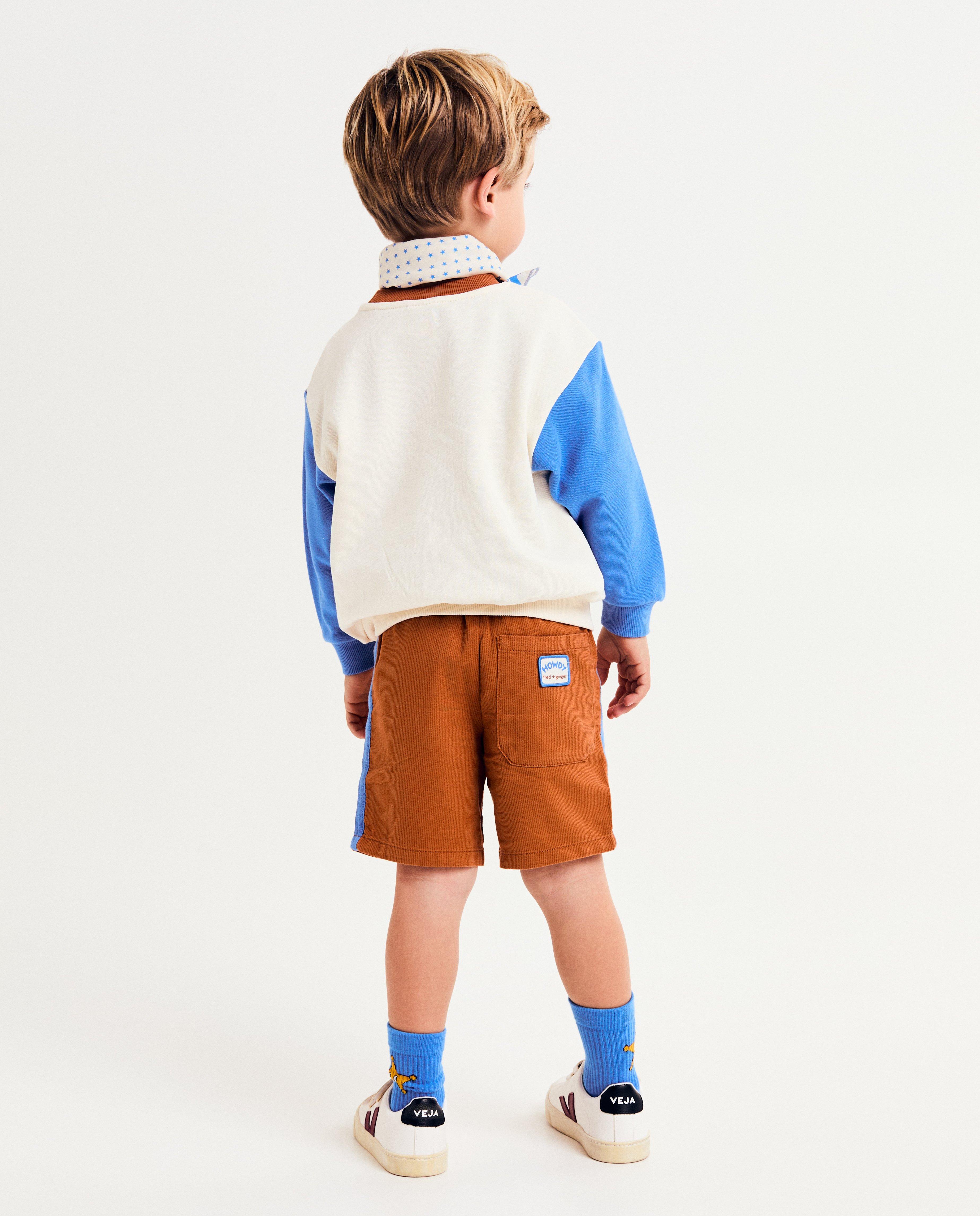 Pantaloni scurți Fred + Ginger cu bordură decorativă, unisex, 92-128 maro