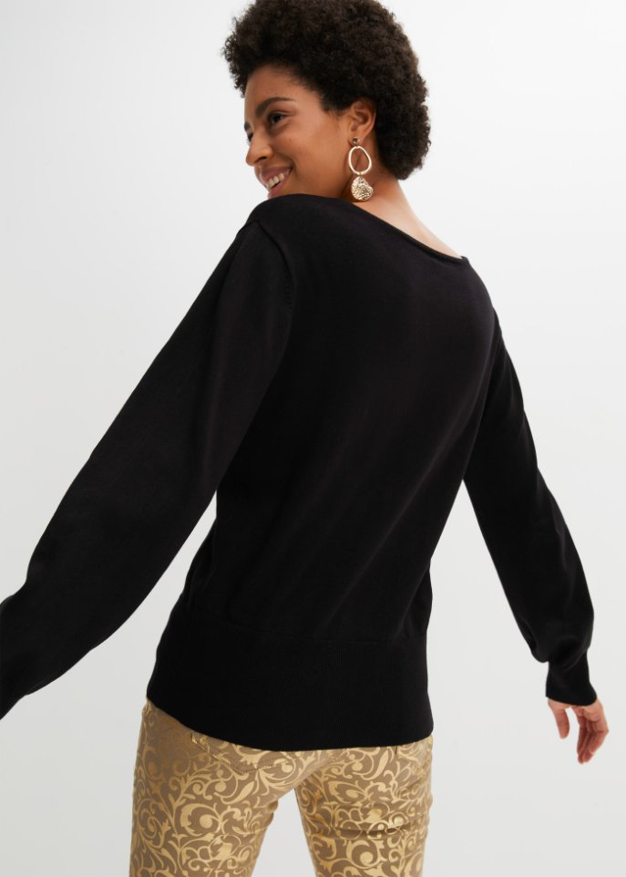 Pullover mit Kettendetail