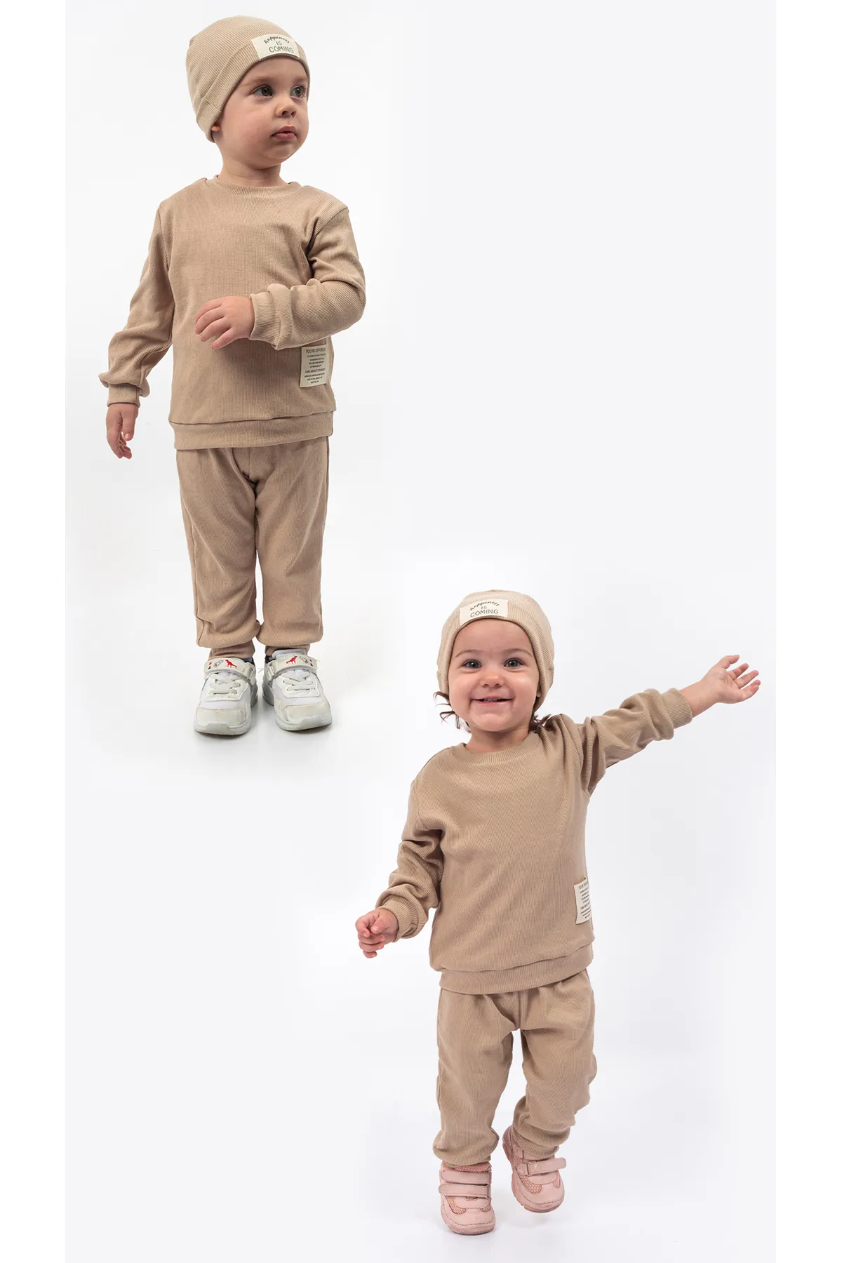 Bubito  Unisex-Hut mit Wappendetail, schnurgebundenes 3-teiliges Set aus Unter- und Oberteil, Beige