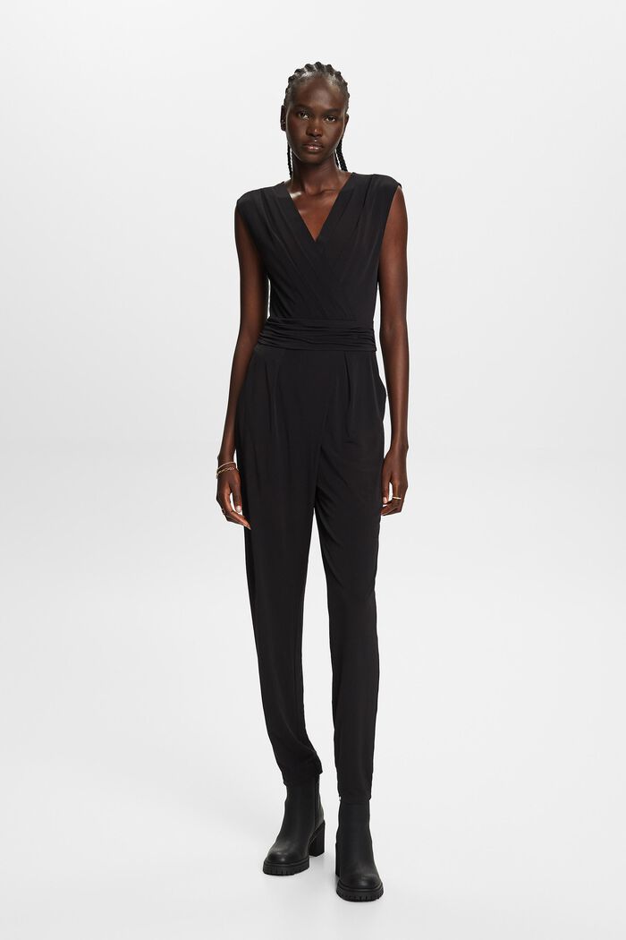 Jumpsuit mit Crossover-V-Ausschnitt