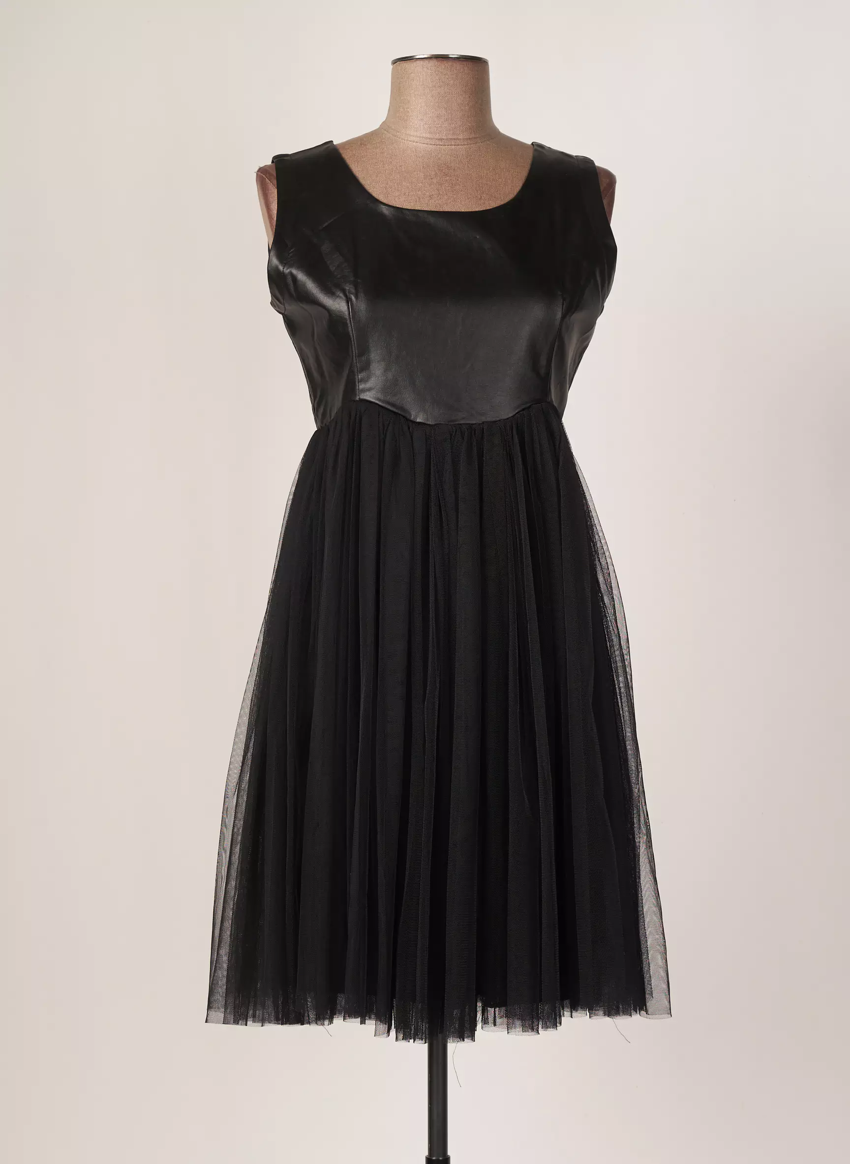 Molly Bracken Robes Courtes Femme couleur noir