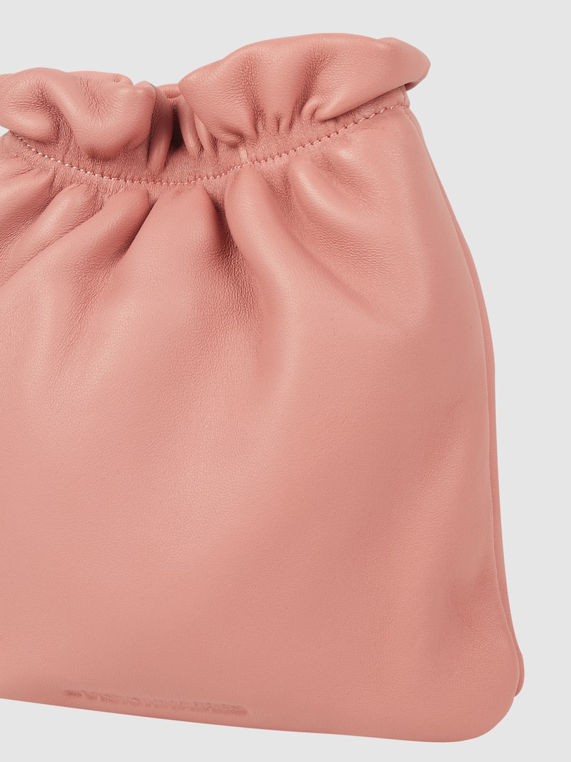 Crossbody Bag aus Leder Modell 'Lilou' in rosé