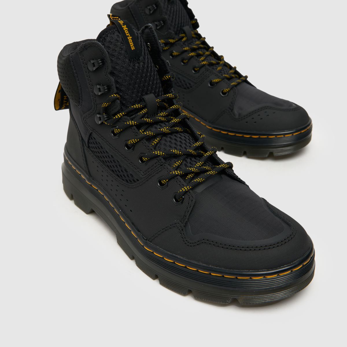 Dr Martens – Rilla-stövlar i svart
