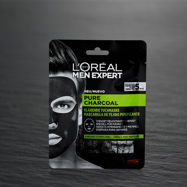 L'Oréal Paris Men Expert Pure Charcoal schwarze, tiefenreinigende und mattierende Tuchmaske Gesichtsmaske
