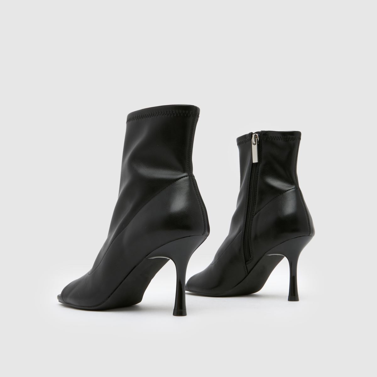 Schuh – Beatrice – Svarta höga klackar med peep toe-mönster