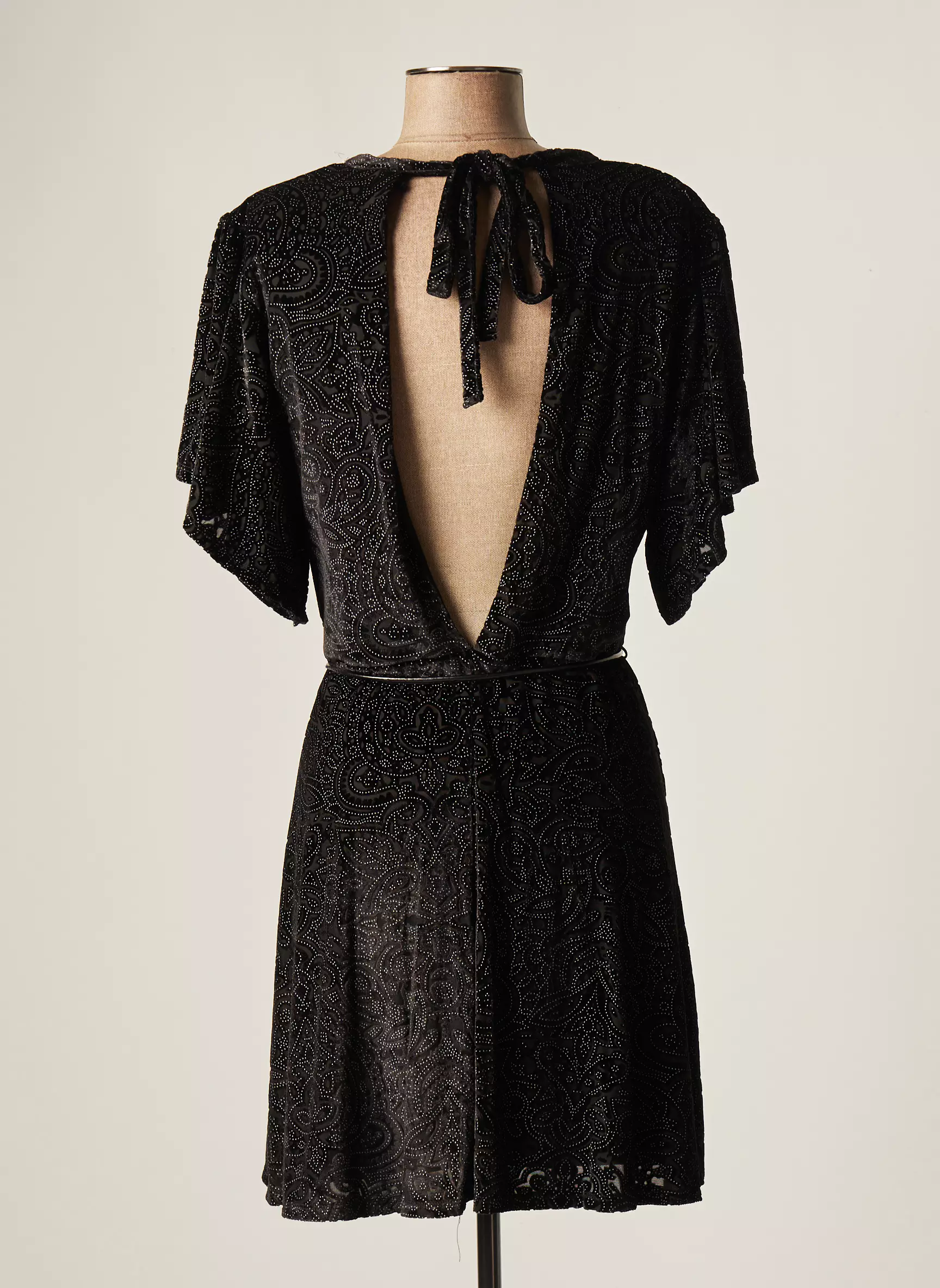 Astrid Black Label Robes Courtes Femme couleur noir