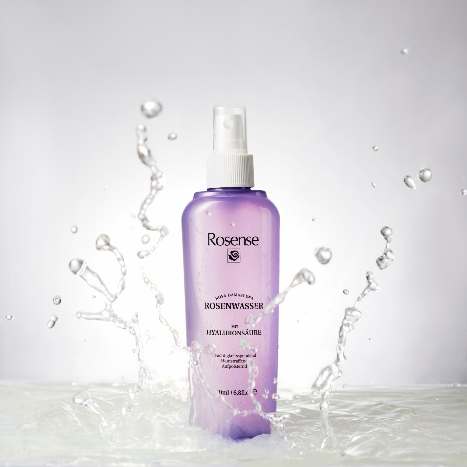 Rosenwasser mit Hyaluronsäure