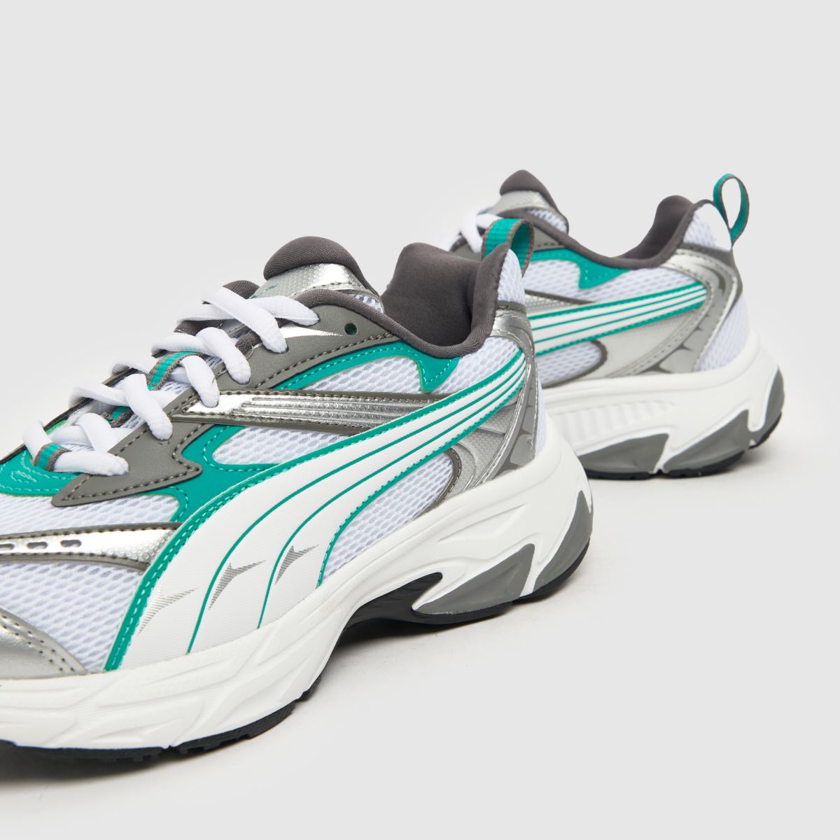PUMA fehér és zöld morfikus ifjúsági edzőcipők