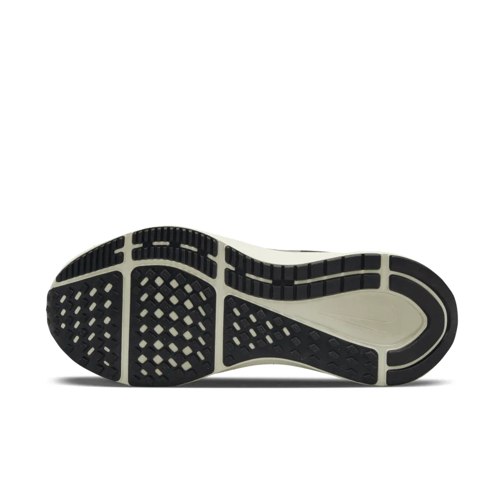 Nike Structure 25 DJ7884-104 / weiss