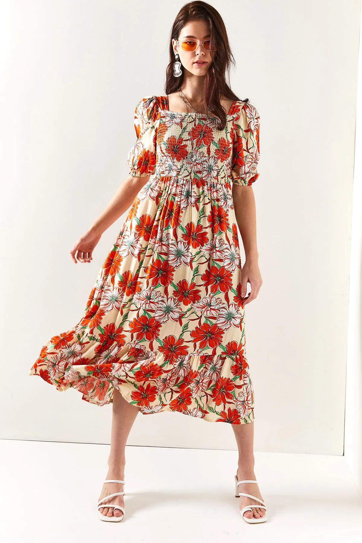 Olalook  Lässiges Damenkleid aus gewebter Viskose in Beige-Orange mit Gimped-Muster ELB-19001483