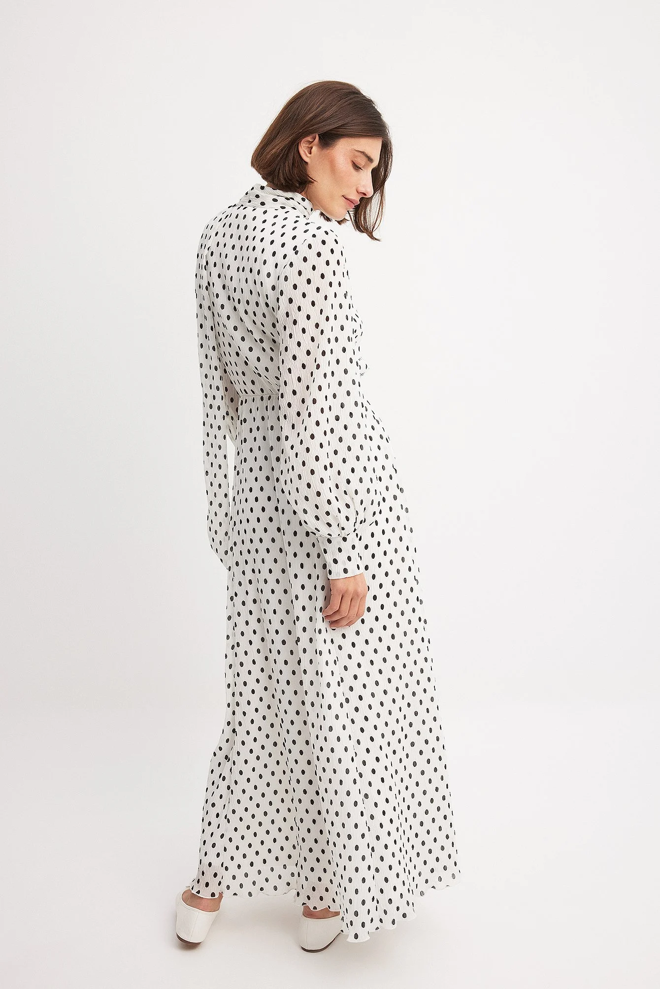 Gepunktetes Maxikleid aus Chiffon