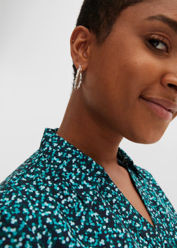 Kleid mit Taillenbetonung
