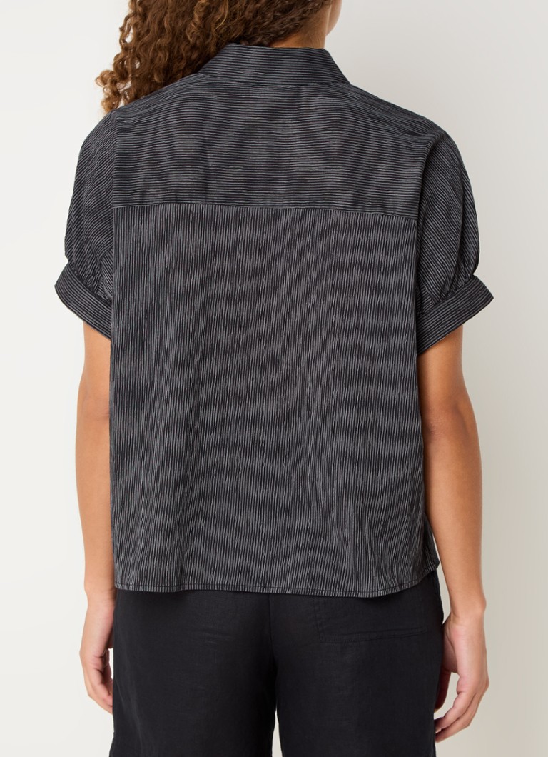 OPUS  Faletta tuniek met ribstructuur