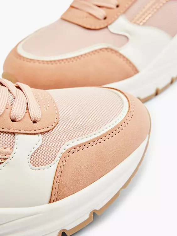 Graceland Platform Sneaker