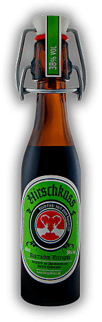 Hirschkuss Kräuterlikör nach altem Hausrezept mit Bügelverschluss 0,04 Liter Hirschkuss Kräuterlikör nach altem Hausrezept mit Bügelverschluss 0,04 Liter Vollmundiger, feinherber Kräuterlikör. 0,04	 Liter - Vol 38%