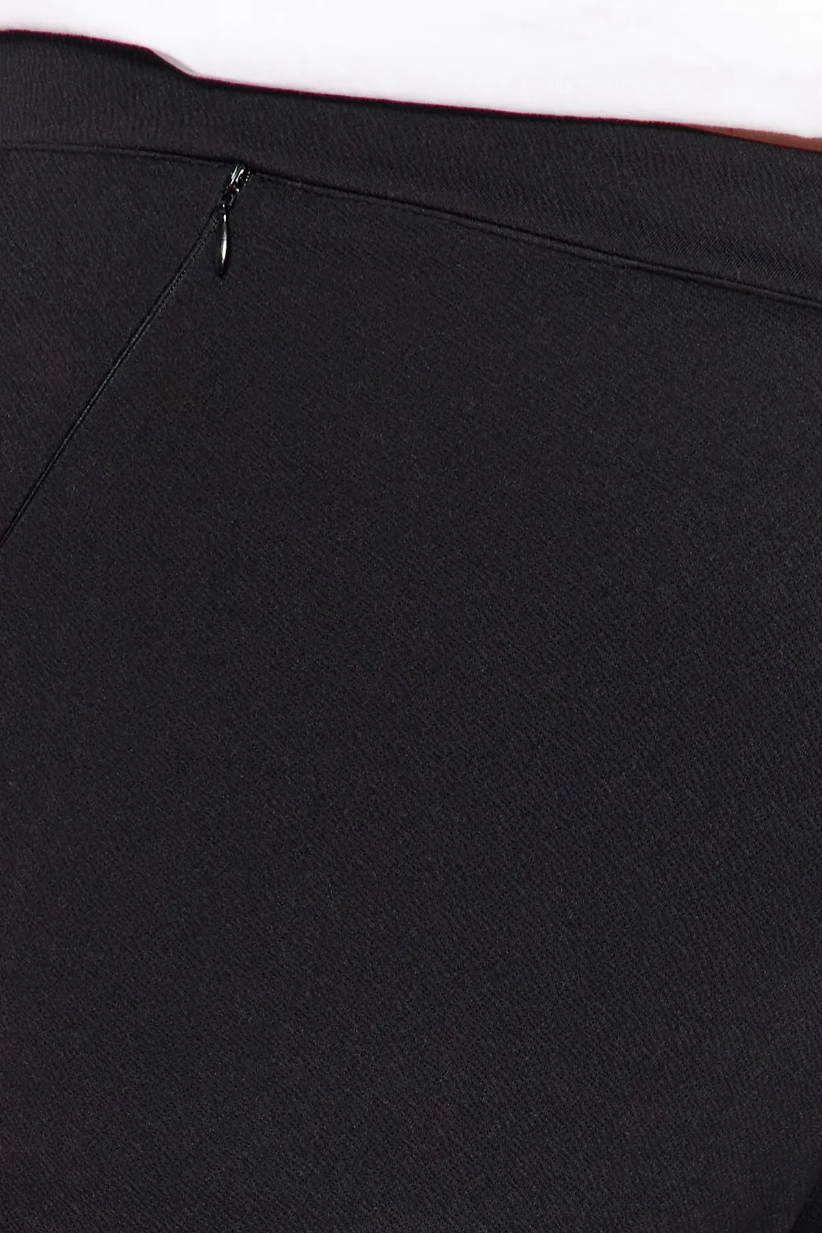 Trendyol Curve  Schwarze Hose aus gestricktem Crêpe mit hoher Taille, große Größe TBBAW24AR00022