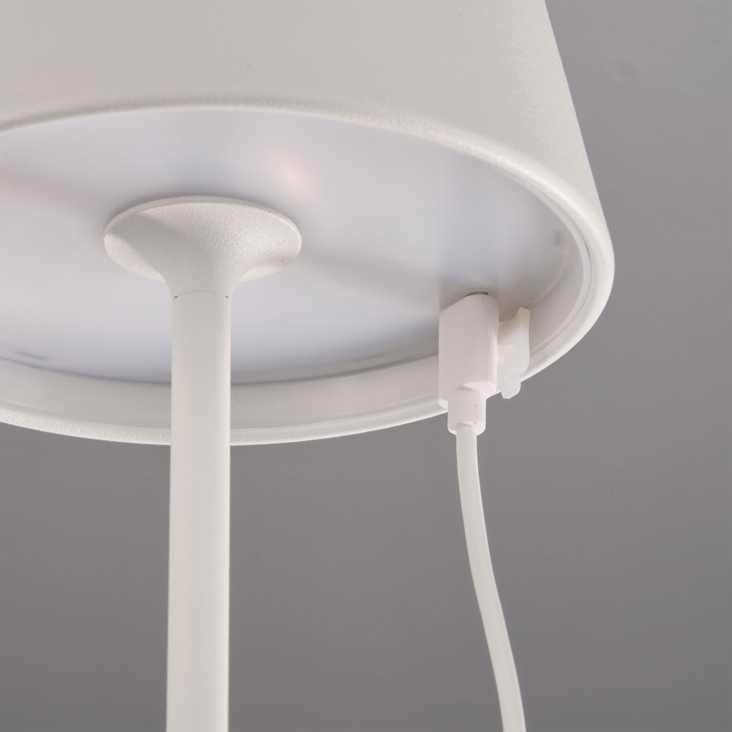 FH LightingLED-Akku-Tischleuchte 1flg