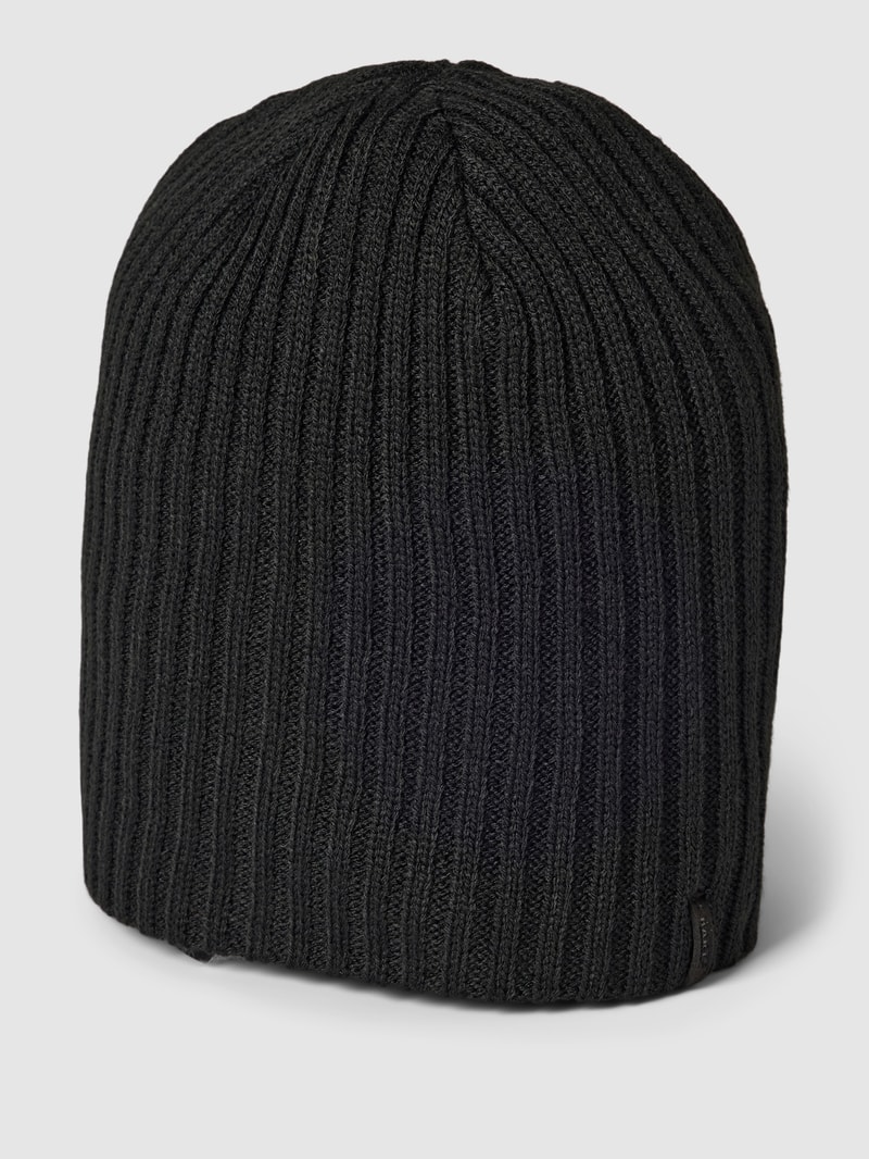 Beanie mit Label-Detail Modell 'WILBERT' in schwarz