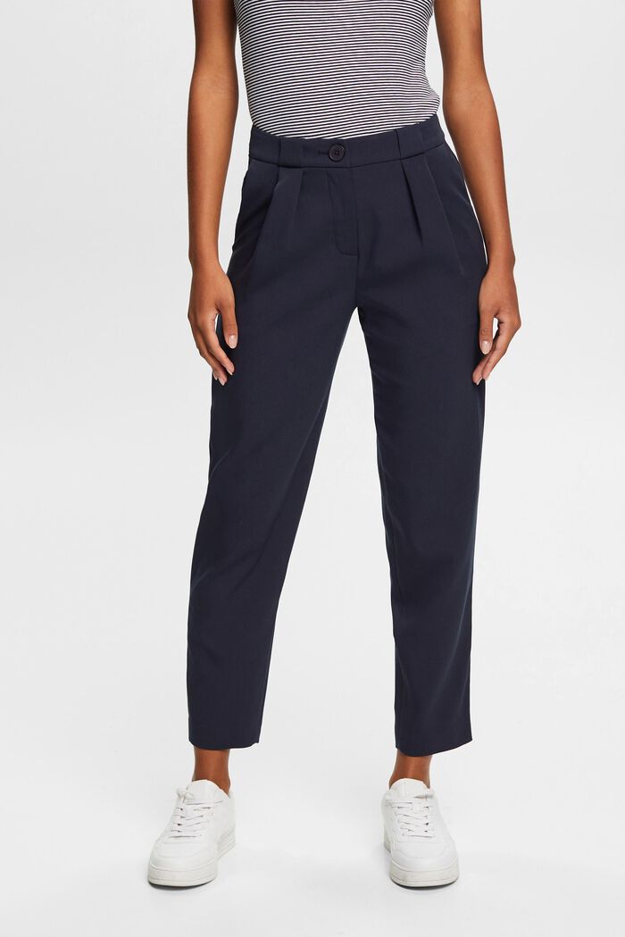 Verkürzte Twillhose für den Frühling