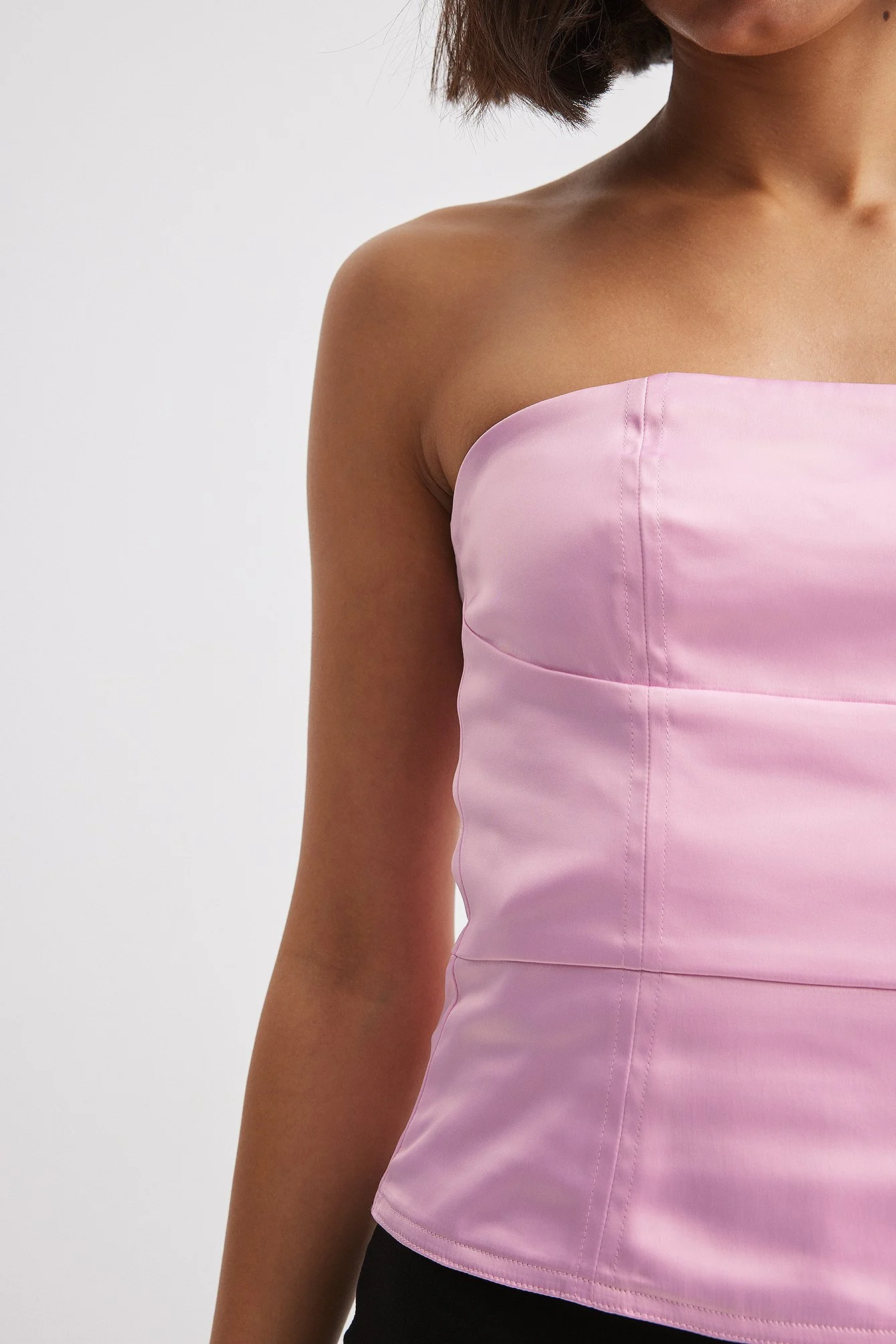 Tailliertes Bandeau-Top aus Samt