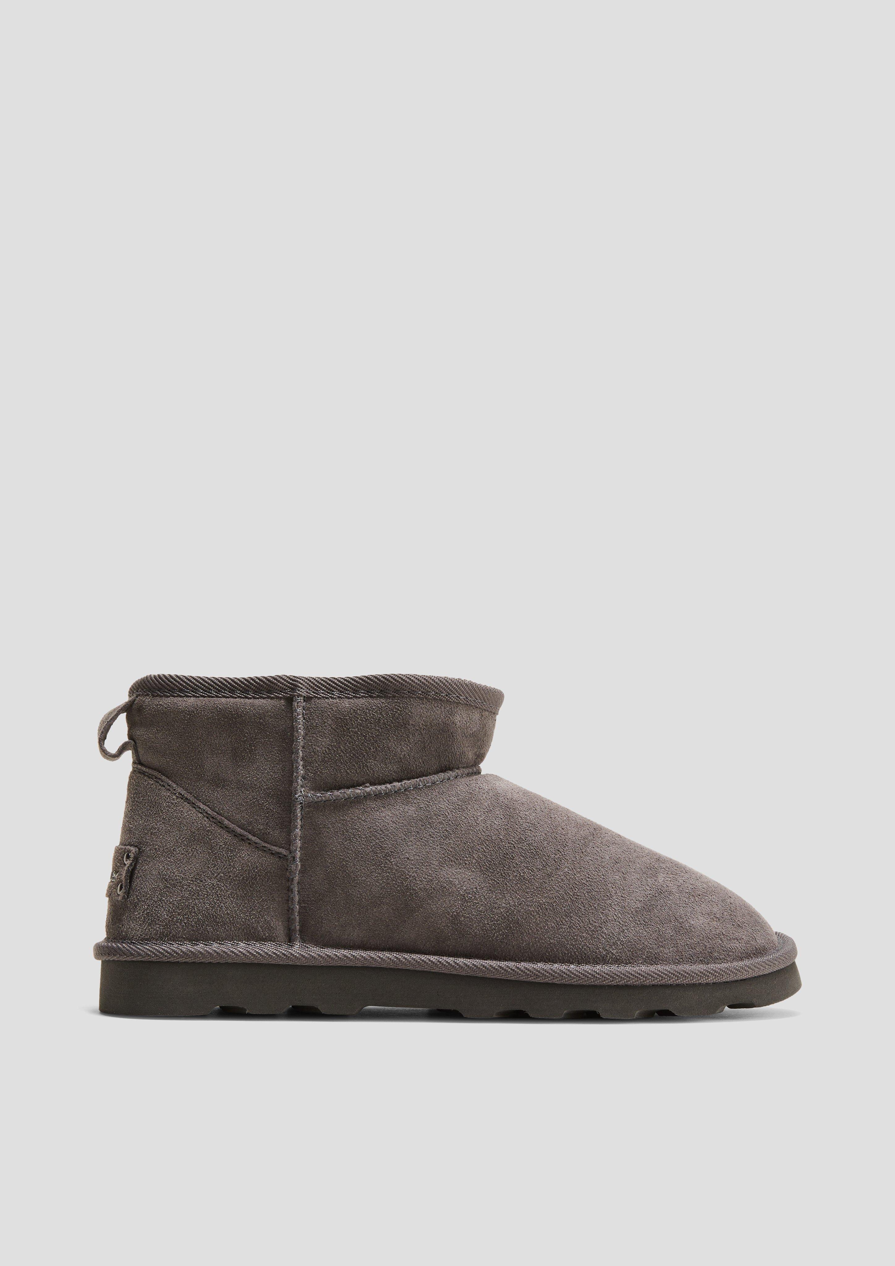 Flache Stiefel aus Leder  6008583-216