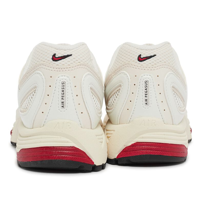 NIKE Wmns Air Pegasus 2K5 