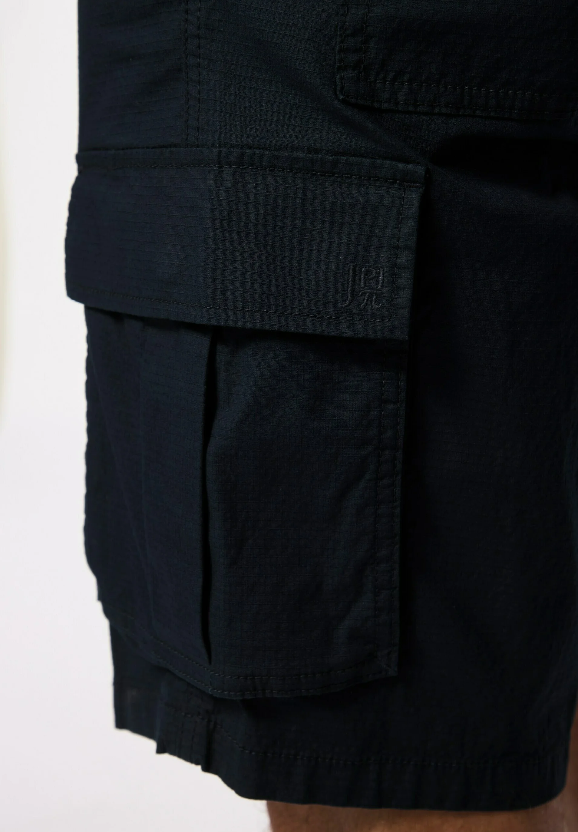 JP1880 BERMUDA OUTDOOR RIPSTOP - Pantalones cortos